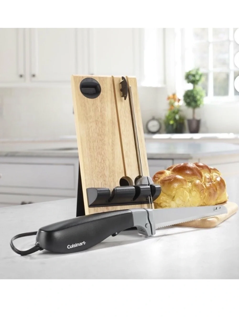 Cuisinart || Black Electric Knife with Wooden Block - 2 blades